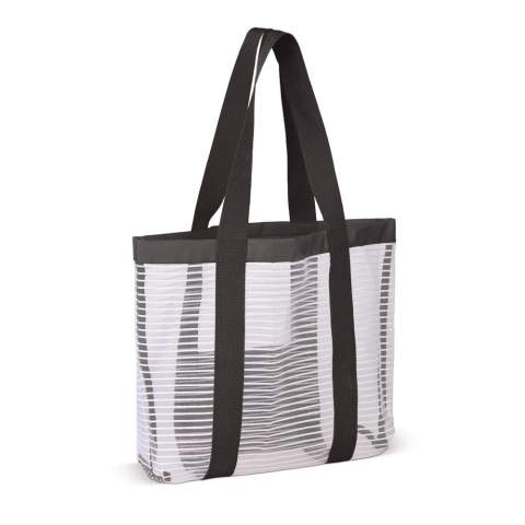 Schöne Strandtasche in verschiedenen Farbkombinationen. Durch die offene Struktur des Netzmaterials können Sand und Wasser leicht entweichen. Auf der Vorderseite, zwischen den Griffen, befindet sich eine kleine Tasche.