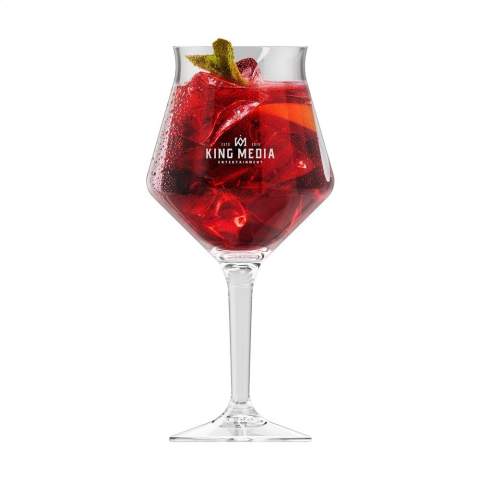 Verre de bière en plastique, de la marque HappyGlass. Sur pied. Ce magnifique calice est spécialement conçu pour rehausser les saveurs et les arômes des bières traditionnelles. Fait en transparant copolyester Tritan sans BPA (matière synthétique). Pratiquement incassable, léger. Parfait pour les événements, les foires et les célébrations en plein air. Ce verre de qualité convient pour un usage multiple. Ce produit passe au lave-vaisselle. Le lavage à la main est recommandé pour préserver l’impression. Capacité 400 ml. Fabriqué aux Pays-Bas.