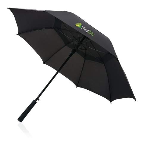 Parapluie tempête 23 pouces Swiss Peak AWARE™ Tornado en rPET pongé 190T. Son ouverture automatique/fermeture manuelle et son système coupe-vent offrent facilité d'utilisation et fiabilité. Avec un manche en métal et une armature en fibre de verre, ce parapluie est solide et durable. La poignée droite en caoutchouc ABS offre une prise en main confortable, et il est livré dans une boîte cadeau Swiss Peak FSC kraft. Avec le traceur AWARE™ qui valide l'utilisation authentique de matériaux recyclés. 2% des recettes de chaque produit Aware™ vendu seront reversés à Water.org.<br /><br />UmbrellaMechanism: Ouvrir automatiquement, fermer manuellement<br />IsStormproof: true