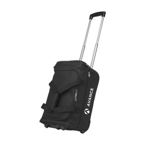 Praktische, handgepäckgeeignete 18-Zoll-Trolley-/Wochenendtasche aus 600D-Polyester. Mit ausziehbarem Griff, 2 Rädern, Trageschlaufen und einem Griff. Dies bietet die Möglichkeit, die Tasche auf verschiedene Arten zu transportieren. Die Tasche hat ein großes Hauptfach, 2 Reißverschlusstaschen und eine Netztasche mit Reißverschluss an der Innenseite. Fassungsvermögen: ca. 35 Liter.