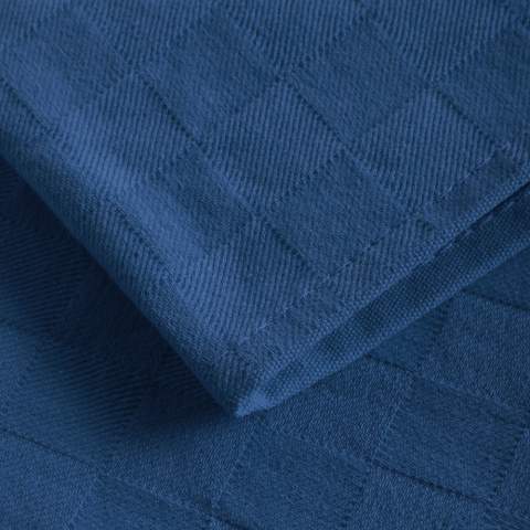 Mit diesem Geschirrtuch können Sie sich ab jetzt auf den Abwasch freuen! Je häufiger das tolle, 60 x 50 cm große Tuch aus 100% Baumwolle verwendet wird, umso weicher wird es. Dazu kommt, dass es super saugfähig ist, was das abtrocknen so viel angenehmer macht. Das zuverlässige Tuch mit 270 gr/m² kann mit einem Stick oder Transferdruck nach Ihren Wünschen veredelt werden, und eignet sich somit ideal als praktisches Werbegeschenk. Machen Sie den Abwasch zu einer positiven Erfahrung! 
