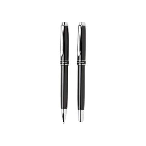 Die Swiss Peak Herritage Kollektion steht für moderne Eleganz. Luxuriöser Messing Kugelschreiber und Rollerball verpackt in einer Swiss Peak Geschenkbox. Beide Stifte mit Metallmine mit je 1200m blauschreibender, deutscher Tinte.