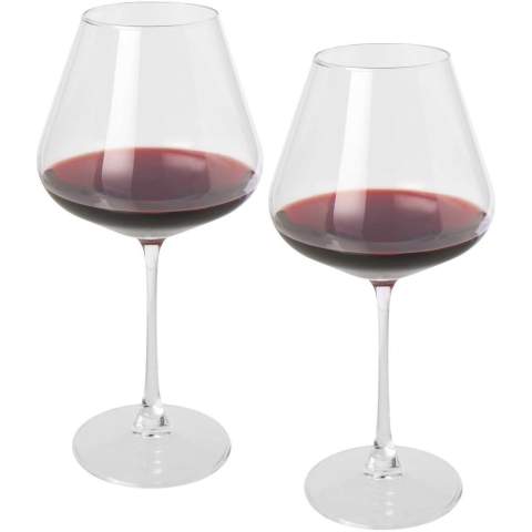 Elevate your wine-drinking experience with this exquisite set of 2 wine glasses, each boasting a generous volume capacity of 680 ml. Designed with the connoisseur in mind, these glasses combine both elegance and functionality, making them perfect for savouring your favourite wines.
