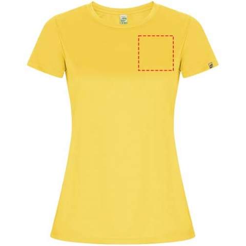 Fitted technical short-sleeve t-shirt in recycled CONTROL-DRY polyester. Crew neck with matching covered seams. ECO logo label on sleeve. Removable ECO label. Packing in recycled material. Technical fabric. The model is 170 cm and is wearing size S.