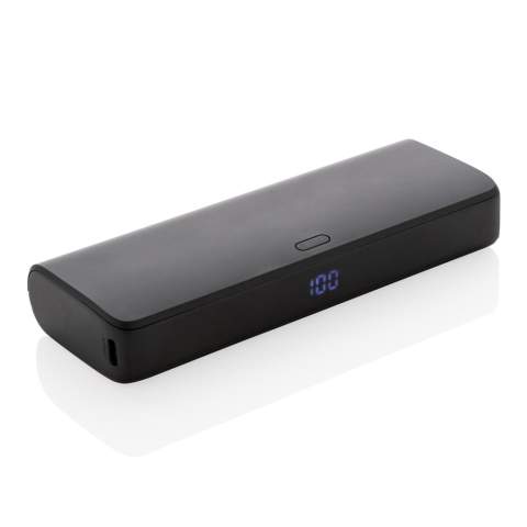 20.000 mAh zakformaat 20W PD-powerbank waarvan de behuizing is gemaakt van RCS-gecertificeerd gerecycled ABS-plastic. RCS (Recycled Claim Standard) is een standaard om de gerecyclede inhoud van een product in de hele toeleveringsketen te verifiëren. Totale gerecyclede inhoud: 15% op basis van het totale gewicht van het artikel. Met zijn slanke en ruimtebesparende ontwerp is Flashcharge opmerkelijk compact, waardoor je het moeiteloos overal mee naartoe kunt nemen. Ervaar ultrasnelle oplading voor zowel iOS- als Android-apparaten. Geen lange wachttijden meer; deze powerbank zorgt ervoor dat je apparaten in recordtijd volledig worden opgeladen. De powerbank zelf ondersteunt 18W snelladen, zodat de powerbank sneller kan worden opgeladen dan een gewone powerbank. Uitgerust met een Quick Charge 3.0 USB-A-poort en een 20W PD Type-C-poort kun je meerdere apparaten tegelijkertijd opladen zonder in te leveren op laadsnelheid. Houd je energiereserve in de gaten met het geïntegreerde LED-scherm.<br /><br />PowerbankCapacity: 20000<br />PVC free: true
