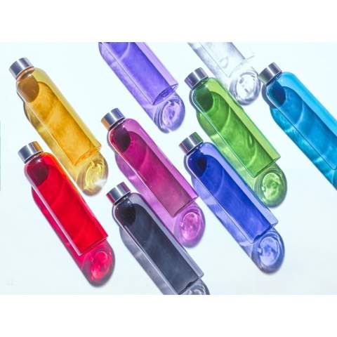Transparantgekleurde waterfles van PCTG SK kunststof. Met RVS schroefdop. Het slanke design valt direct op en ligt bijzonder prettig in de hand. Lekvrij. Niet vaatwasserbestendig. Inhoud 650 ml.