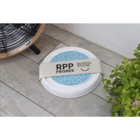 WoW! Frisbee (Ø 23 cm) made from recycled plastic. Includes full colour sticker.