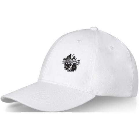 La casquette Davis à 6 panneaux est dotée d'une visière pré-courbée, alliant une esthétique classique à une protection solaire essentielle. Les œillets brodés de la casquette offrent une ventilation optimale, vous permettant de rester frais et serein lors de vos activités de plein air. Conçue pour s'adapter confortablement à un tour de tête de 58 cm, la fermeture à boucle métallique permet des ajustements faciles et sûrs. Fabriquée en sergé de coton brossé épais de 260 g/m².
