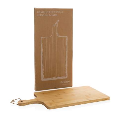This Ukiyo bamboo serving board is great for serving cheese, meat and appetisers. It can also be used as a chopping board, making it a versatile item in your kitchen! Packed in a luxury kraft giftbox. The board is untreated and can be treated with oil if desired. Never put it into the dishwasher, handwash only.