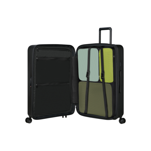 Ontdek Restackd, de verbeterde versie van onze bestseller StackD. Reis nu lichter, geniet van meer inpakvolume en ontdek het comfort van suspensiewielen. Als fijne extra zijn er nu handige packing cubes inbegrepen, terwijl de geliefde collectie haar moderne en minimalistische stijl behoudt. Als handbagage of ruimbagage, Restackd staat klaar om met je mee te reizen.