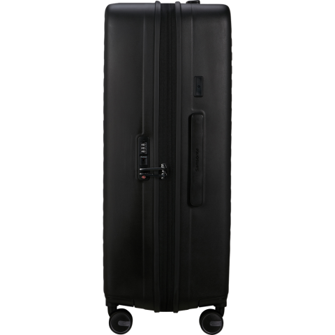Ontdek Restackd, de verbeterde versie van onze bestseller StackD. Reis nu lichter, geniet van meer inpakvolume en ontdek het comfort van suspensiewielen. Als fijne extra zijn er nu handige packing cubes inbegrepen, terwijl de geliefde collectie haar moderne en minimalistische stijl behoudt. Als handbagage of ruimbagage, Restackd staat klaar om met je mee te reizen.