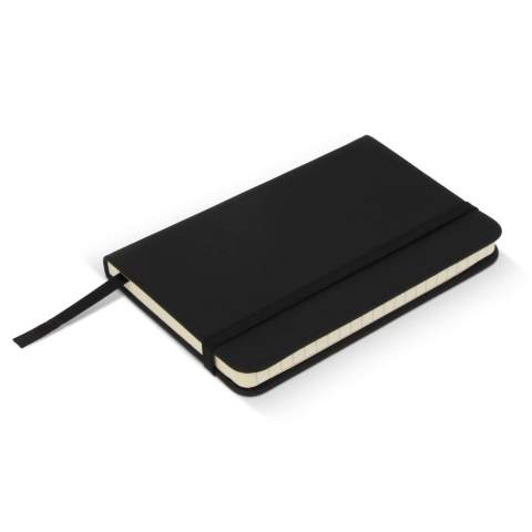 Voici notre carnet A6 avec des pages FSC ! Fabriqué à partir de matériaux R-PET/PU respectueux de l'environnement, c'est votre compagnon durable pour noter vos idées et vos notes. Chaque page que vous remplissez a un impact positif.