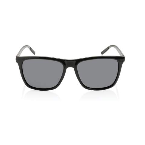 Luxury polarised sunglasses made with RCS certified recycled PC frame and aluminum temples. Total recycled content: 37% based on total item weight. RCS certification ensures a completely certified supply chain of the recycled materials. Including GRS certified recycled RPET sleeve to store the glasses in.The lenses are polarised which eliminates reflecting sunlight, making it ideal for driving a car or during other sunny summer or winter outdoor activities. Conform EN ISO 12312-1, UV 400 and CAT 3. Packed in a FSC® gift packaging.