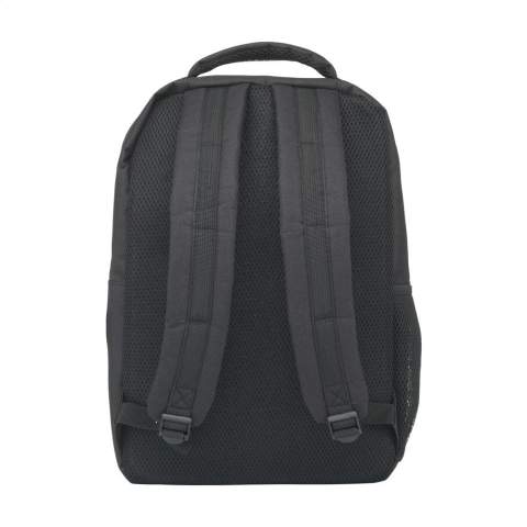 WoW! Backpack made from sturdy 600D RPET polyester. Equipped with a spacious compartment with sturdy zip and a foam protective compartment for safely transporting a laptop with a screen size of up to 15.6 inches. In addition, this backpack has an extra zip pocket on the front and a handy carrying loop. The adjustable shoulder straps and the rear of the backpack are foam padded for extra comfort. The backpack is also finished with mesh fabric. GRS-certified. Total recycled material: 98%. Capacity approx.15 litres.