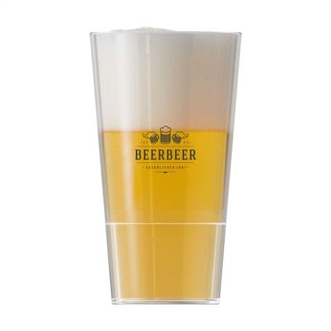Bierglas aus Kunststoff, der Marke HappyGlass. Stapelbar und somit platzsparend. Hergestellt aus transparentem und BPA-freiem Copolyester Tritan Kunststoff. Leicht und sehr robust. Perfekt geeignet für (Sport)Veranstaltungen, Festivals, Konzerte, bei denen Getränke meist nur in Plastikbechern angeboten werden. Dieses hochwertige Glas kann mehrmals genutzt werden. Dieses Produkt ist spülmaschinenfest. Um den Aufdruck zu erhalten, wird Waschen von Hand empfohlen. Fassungsvermögen: 330 ml.