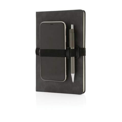 Wees altijd voorbereid op elke vergadering met dit luxe hardcover PU-notitieboek. Stijlvol en voelt zacht aan. Het notitieboekje bevat 80 vellen / 160 pagina's 70 g / m2 crèmekleurige gelinieerde pagina's. De voorkant van de notitieboek is voorzien van een horizontale elastische band die je pen en telefoon vasthoudt.<br /><br />NotebookFormat: A5<br />NumberOfPages: 160<br />PaperRulingLayout: Gelinieerde pagina's
