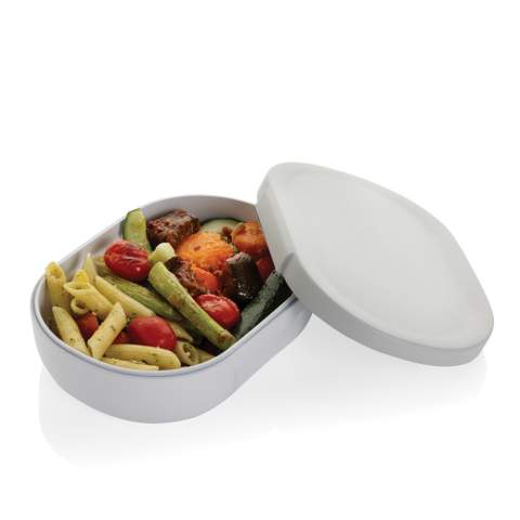 Maak kennis met de Atlas RCS Gerecyclede Plastic Lunchbox - lagere impact, 700 ml capaciteit, ideaal voor onderweg! Begin vandaag nog met eten uit lunchboxen met minder impact. Gemaakt met RCS (Recycled Claim Standard) gecertificeerde gerecyclede materialen, wat zorgt voor een volledig gecertificeerde toeleveringsketen van gerecyclede materialen. Met een totaal gerecyclede inhoud van 62% op basis van het totale gewicht van het artikel, is het milieuvriendelijk en vrij van BPA. Inclusief FSC®-gecertificeerde kraftverpakking, die je zelfs kunt hergebruiken als telefoonhouder, pennenhouder, of bloempot!