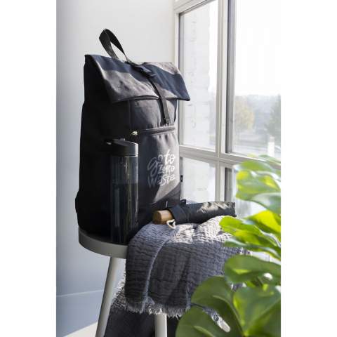 WoW! Practical, sturdy and water-resistant ‘roll-top’ backpack made from RPET Polyester (made from recycled PET bottles). The backpack has a large inner compartment with a special laptop compartment (up to 15.4”). Zipper pocket on the front with a reflective highlight below it (improving visibility in the dark). With 2 side pockets, foam back and padded, adjustable shoulder straps for increased wearing comfort, carrying strap and handy roll closure with click system at the top. The perfect bag with a minimal ecological footprint, for daily use. Capacity approx. 20 litres.