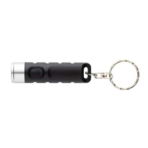 Per USB wiederaufladbare Schlüsselanhänger-Taschenlampe hergestellt aus RCS recyceltem ABS.  Die 1-LED-Schlüsselanhänger-Taschenlampe hat durch den 155mAh Akku eine Laufzeit von bis zu 3 Stunden mit einer einzigen Ladung. Wenn der Akku leer ist, kann er einfach über den Type-C-Eingang wieder aufgeladen werden. Die Taschenlampe verfügt über 3 Leuchtmodi (stark, mittel und blinkend) und hat eine Reichweite von bis zu 10 Metern. Verpackt in FSC-Mix-Kunststoffbox. Gesamter recycelter Inhalt: 33%, bezogen auf das Gesamtgewicht des Artikels. Die RCS-Zertifizierung gewährleistet eine vollständig zertifizierte Lieferkette der recycelten Materialien. PVC-frei. Inklusive Type-C Ladekabel aus recyceltem TPE.<br /><br />Lightsource: LED<br />LightsourceQty: 1<br />PVC free: true