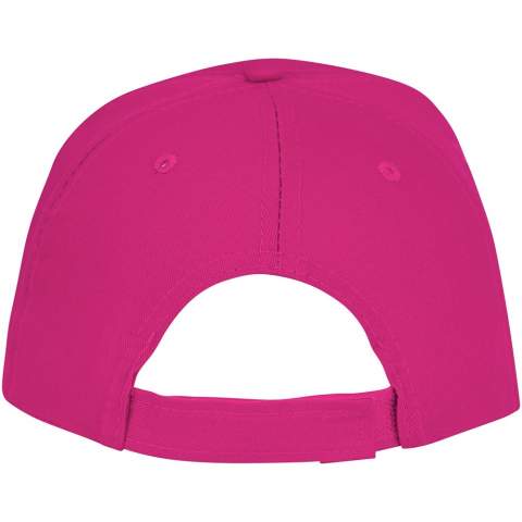 Pre-curved visor with sandwich. Embroidered eyelets for ventilation. Fabric hook and loop fastener. Structured front panel. Cotton inside details. Head circumference: 58 cm.