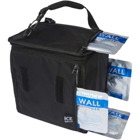 Innovatieve lunchkoeltas inclusief 4 verwijderbare, herbruikbare icepacks die in de wanden van de koeltas schuiven. Het hoofdvak kan worden omgevouwen of dichtgeritst voor een grotere opbergruimte. Gevoerde handgreep met bevestigbare Swing Clip™. Ultra Safe™ lekvrije PEVA-voering die gemakkelijk is schoon te maken.