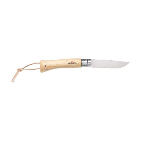 Couteau de poche conçu par Opinel. La lame de ce couteau est en acier inoxydable. Le manche est en bois de hêtre, recouvert d'une couche de vernis pour le protéger de l'humidité et de la saleté. 95% du bois provient d'entreprises françaises gérées durablement. La poignée est munie d'un cordon en cuir. Lorsqu'il est ouvert, le couteau a une longueur de 18 cm et est sécurisé par un système de verrouillage Virobloc®. Ce couteau est indispensable aux petits bricoleurs, en camping ou lors d'une randonnée. Un couteau de poche de tous les jours qui peut être utilisé pour un large éventail de tâches. Fabriqué en France. Attention, la législation en vigueur s'applique concernant la possession et / ou le transport de couteaux ou d'outils multifonctions en public.