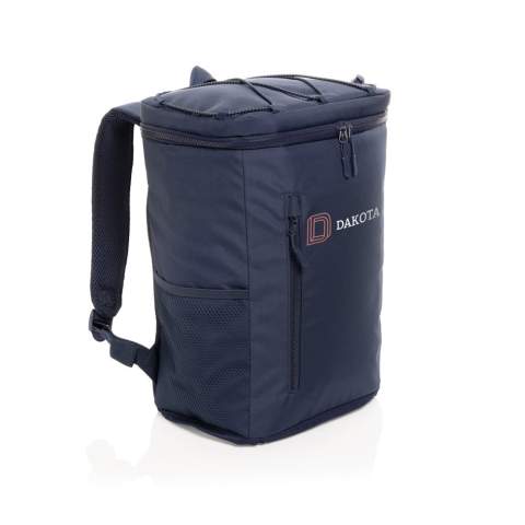 Restez au frais et organisé avec le sac à dos isotherme Sonny en rPET Aware™. Ce sac à dos comporte des bretelles réglables avec un accent réfléchissant pour plus de visibilité, ainsi qu'une poignée en sangle sur le dessus et une sangle élastique pour sécuriser les articles. Le compartiment principal est doté d'une doublure en PEVA gris argenté, qui permet de conserver la fraîcheur des aliments et des boissons. Il comporte également deux poches en filet pour les boissons et une poche frontale zippée pour faciliter l'accès aux objets essentiels. Les fermetures à glissière et les tirettes sont conçues avec des couleurs assorties ou complémentaires pour un look élégant et cohérent. Fabriqué en polyester recyclé avec le traceur AWARE™. 2 % des recettes de chaque produit vendu avec AWARE™ seront reversés à Water.org. Sans PVC.<br /><br />PVC free: true