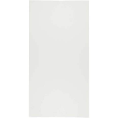 La serviette de bain Lucas en RPET est fabriquée à partir de 100 % de polyester recyclé, offrant une surface douce et absorbante idéale pour l'entraînement ou les activités de plein air. Avec un poids de 140 g/m², elle offre un équilibre entre durabilité et légèreté. La serviette est munie d'un cordon en plastique pratique pour fixer la serviette et la pochette, ce qui la rend facile à transporter et à ranger. Livrée avec une pochette non tissée (13 x 18 cm), également en polyester 100 % recyclé. Dimensions du torchon : 50 x 100 cm.
