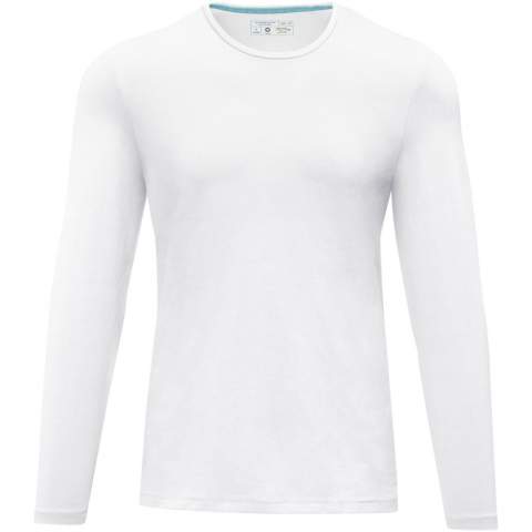 The Ponoka long sleeve men's GOTS organic t-shirt is a modern and sustainable choice. Made from 95% GOTS certified organic cotton, this t-shirt is not only good for the environment but also soft and comfortable to wear. The 5% elastane ensures a soft and stretchy fit, and the long sleeves provide added coverage for cooler weather, making it suitable for year-round wear. With a fabric weight of 200 g/m² this t-shirt has a sturdy and substantial feel, while remaining breathable and comfortable. GOTS certification ensures a 100% certified supply chain from raw material to our printing techniques, making this garment an eco-friendly choice.