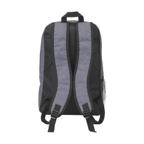 Sac à dos en polyester 600D / 300D. Avec grand rangement principal, poche frontale avec fermeture à glissière, poche en filet, sangles d'épaule réglables  en maille rembourrée, dos rembourré et boucle de suspension.