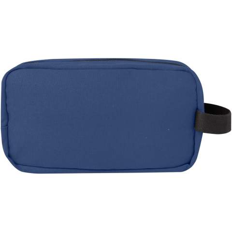 Travel accessory pouch made of GRS certified recycled canvas and GRS certified RPET lining. Featuring a zippered front pocket and one zippered main compartment with organisational pockets, and a comfortable webbing. The decorative metal plate can make a logo shine through its subtle and matt finish. Capacity: 3.5 litres.