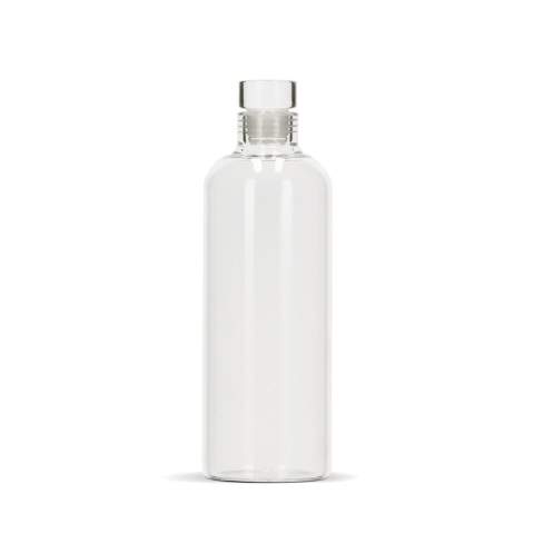 Verwenden Sie diese kristallklare Borosilikatglasflasche zum Trinken, Mixen oder Servieren Ihrer Lieblingsgetränke. Die eleganten Glasflaschen verfügen über einen flexiblen Glas-Verschluss, um ein Verschütten zu verhindern und Ihre Getränke zu schützen. Das Fehlen von sichtbaren Fugen oder Nähten unterstreicht das schlichte, elegante Design und macht es zu einer raffinierten Wahl für jede Gelegenheit. 