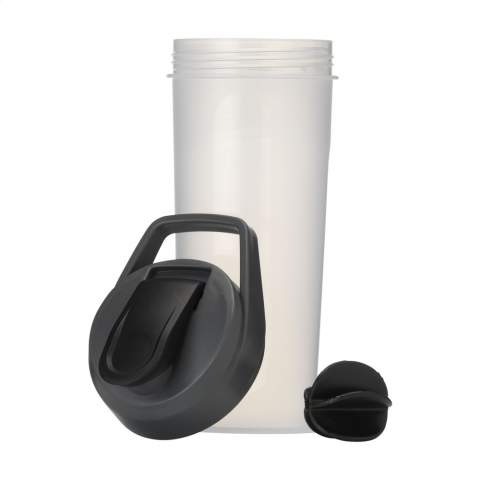 Praktischer BPA-freier Protein-Shaker aus Kunststoff zum Mixen von Protein- und Sportgetränken. Anspruchsvolles Design mit Griff, Trageschlaufe, Maßangabe in ml/oz und spezieller Schüttelkugel zum gleichmäßigen Mischen und Auflösen des Inhalts. Auslaufsicher. Ideal für unterwegs, zu Hause oder im Fitnessstudio. Fassungsvermögen: 600 ml.