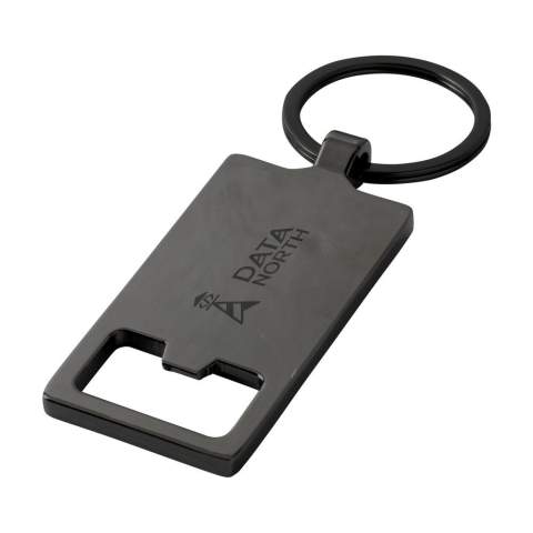 Porte-clés avec décapsuleur. Avec un manche en bois dur et un ouvre-porte en alliage de zinc. Attaché à un porte-clés en métal robuste. Chaque article est  fourni dans une enveloppe individuelle en papier kraft marron.