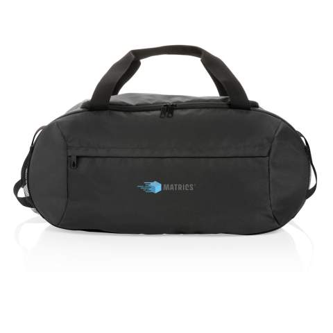 Sac de sport en rPET Impact AWARE™ fabriqué avec du polyester 100% recyclé et au design moderne et épuré avec une poche frontale à fermeture éclair et un compartiment principal spacieux. Le polochon est doté de sangles qui vous permettent de le porter de la manière qui vous convient le mieux. Avec le traceur AWARE™ qui valide l'utilisation authentique de matériaux recyclés. Chaque sac a réutilisé 23,2 bouteilles PET de 0,5L. 2% du produit de la vente de chaque produit contenant AWARE™ sera reversé à Water.org.<br /><br />PVC free: true