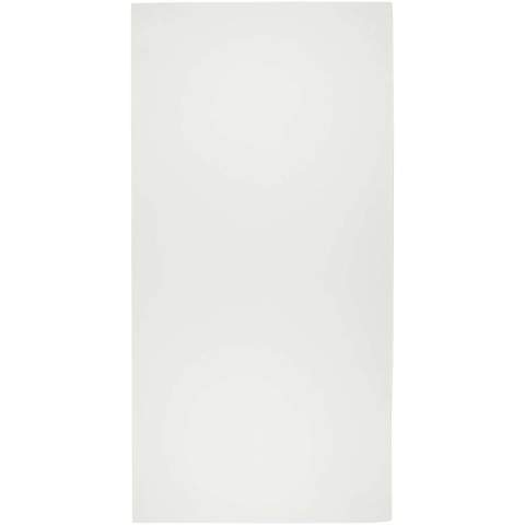 De Lucas RPET-sporthanddoek is gemaakt van 100% gerecycled polyester en biedt een zacht en absorberend oppervlak, ideaal voor trainingen of buitenactiviteiten. Met een gewicht van 140 g/m² is er een balans tussen duurzaamheid en lichtgewicht comfort. De handdoek is voorzien van een praktische kunststof koord waarmee je zowel de handdoek als het opbergzakje kunt vastzetten. Zo kun je de handdoek gemakkelijk meenemen en opbergen. Geleverd met een non-woven zakje (16 x 21 cm), dat ook gemaakt is van 100% gerecycled polyester. Handdoekformaat: 70 x 140 cm.
