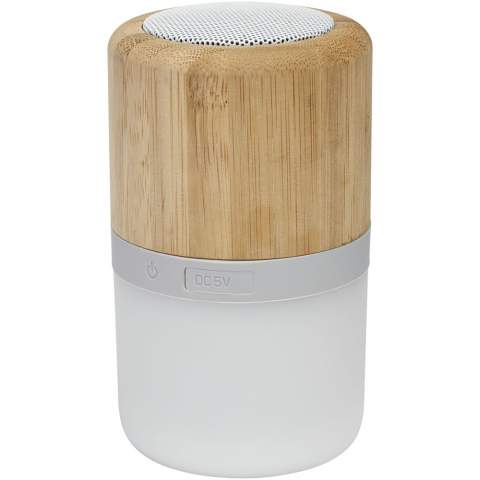 Le haut-parleur Bluetooth® en bambou de 350 mAh avec lumière est un petit haut-parleur offrant une grande qualité de son combinée à une lumière qui s’allume lorsque la musique se déclenche. Garantit jusqu’à 2 heures d’utilisation au volume maximum. Version Bluetooth® 5.0 avec portée jusqu’à 10 mètres. Livré avec une boîte cadeau recyclée et un câble de recharge de type C.
