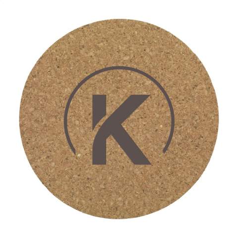 WoW! Set of 4 cork coasters (Ø 10 cm) supplied in a handy cotton pouch. This set is packaged in a recyclable kraft paper wrapper.