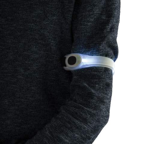 Sangle de sécurité avec LED intégrée. Passez-la autour du bras et vous serez nettement plus visible durant vos activités nocturnes à l’extérieur.<br /><br />Lightsource: LED<br />LightsourceQty: 1