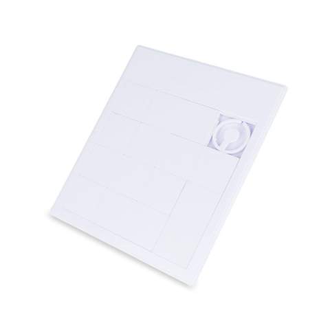Fordern Sie Ihren Geist mit diesem großen Schiebepuzzle aus 100% recyceltem PS heraus. Als perfektes Werbegeschenk hergestellt kann dieses Puzzle mit einem großen vollfarbigen Design bedruckt werden um Ihre Massage zu präsentieren. Seine kompakte Größe macht es einfach es in Ihrer Tasche oder Ihrem Beutel zu tragen und bietet Unterhaltung, wo immer Sie hingehen.