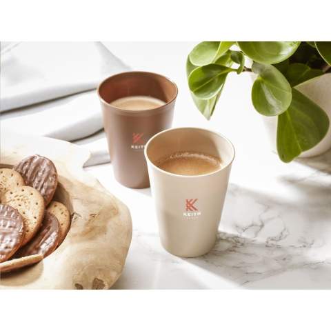 WoW! This reusable cup is made from the waste of the sugar cane plant. The cup is suitable for hot drinks up to 120°C. Dishwasher-safe up to 70°C. Washing by hand is recommended to preserve the imprint. Capacity 360 ml.    After harvesting, the roots of the sugar cane plant remain in the ground. The stems and leaves are processed into a residue that is used to make bio-plastic. A sugarcane plant extracts CO2 from the air during growth and can live for up to 10 years.