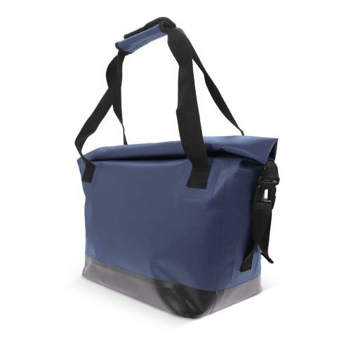 Voici notre sac isotherme imperméable Adventure ! Gardez vos rafraîchissements au frais lors de toutes vos sorties. Qu'il s'agisse d'une randonnée, d'une journée à la plage ou d'un pique-nique, restez au frais et rafraîchi. Durable et prêt pour l'aventure.