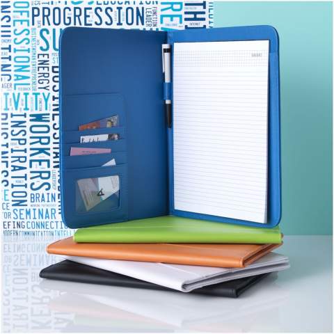 Portfolio with pen loop, document pockets and 20 pages lined notepad. Pen and accessoires not included.