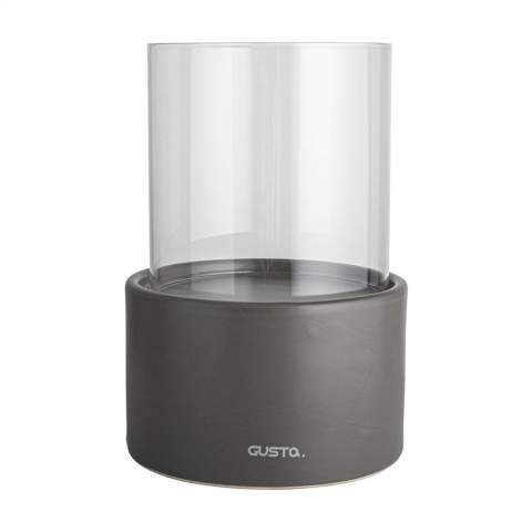 Lanterne Gusta avec base amovible en verre et céramique. Son design élégant et solide contribue à créer une atmosphère déco. Pour l'intérieur et l'extérieur. Par pièce dans une boîte.