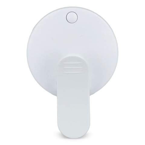 
Améliorez vos selfies avec cette lampe LED fabriquée en ABS+PC recyclé. Dotée de LED ultra-blanches, de trois niveaux de luminosité, elle se clipse facilement sur n'importe quel téléphone ou tablette pour réaliser les meilleurs selfies à tout moment et en tout lieu. Câble de charge USB-C à USB-C de 20 cm inclus.
