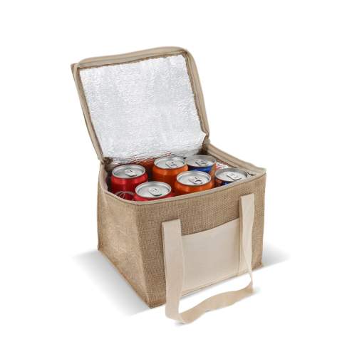Ce sac isotherme carré en liège et coton est idéal pour conserver vos articles au froid. La poignée de transport permet d'emporter facilement le sac avec vous.