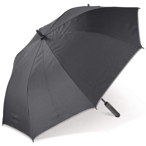 Ce parapluie double à baldaquin vous garde au sec dans toutes les conditions. Le cadre en fibre de verre est solide et résistant au vent. Et la poignée ergonomique avec son design remarquable en fait un parapluie indispensable.