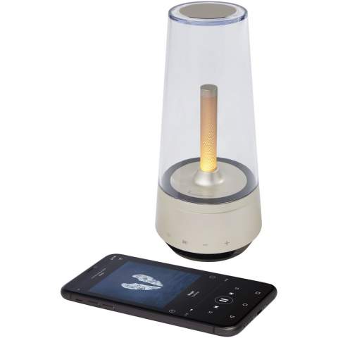 Krachtige Bluetooth®-luidspreker met 5 W-uitgang en een aantrekkelijk design met ingebouwde kaarsdimmer voor een romantische sfeer. Het item kan ook afzonderlijk worden gebruikt als een lamp. De helderheid kan eenvoudig worden geregeld door het item te draaien. De ingebouwde oplaadbare batterij van 1000 mAh zorgt voor 2,5-5 uur afspeeltijd op maximaal volume (afhankelijk van dimmer aan of uit). Bluetooth® 5.1 met een verbindingsbereik tot 10 meter voor een stabiele verbinding en hoogwaardig geluid. Geleverd in een premium geschenkverpakking van kraftpapier met een kleurrijke sticker.