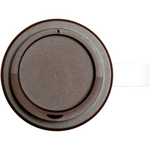 Doppelwandiger Isolierbecher mit aufschraubbarem, auslaufsicherem Deckel und integriertem Griff. Die äußere Schicht des Bechers ist aus recyceltem Kunststoff hergestellt. Der Becher verfügt über ein vollfarbiges, umlaufendes Design, das an das Produkt angepasst ist – für Strapazierfähigkeit und Haltbarkeit. EN12875-1 konform; spülmaschinen- und mikrowellenfest. Das Fassungsvermögen beträgt 350 ml. Mischen und kombinieren Sie Farben, um Ihren perfekten Becher zu kreieren. Kontaktieren Sie den Kundendienst für weitere Farboptionen. Hergestellt in Großbritannien. Präsentiert in einer weißen Geschenkschachtel. Mindestabnahmemenge 50 Stück. BPA-frei.