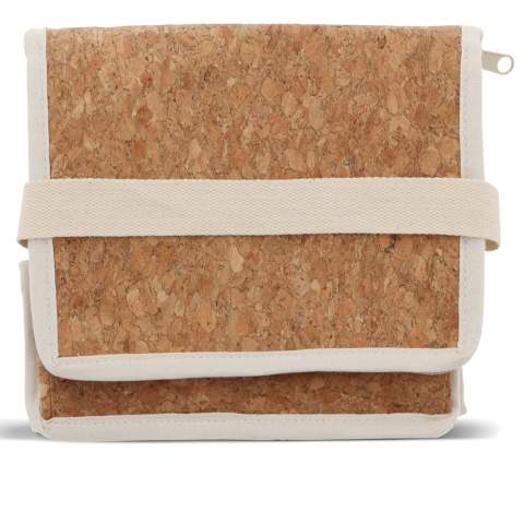 Kühltasche Kork quadratisch 22x18x18cm Diese quadratische Kühltasche aus Korkmaterial ist ideal, um Ihre Sachen kühl zu halten. Mit Tragegriff.